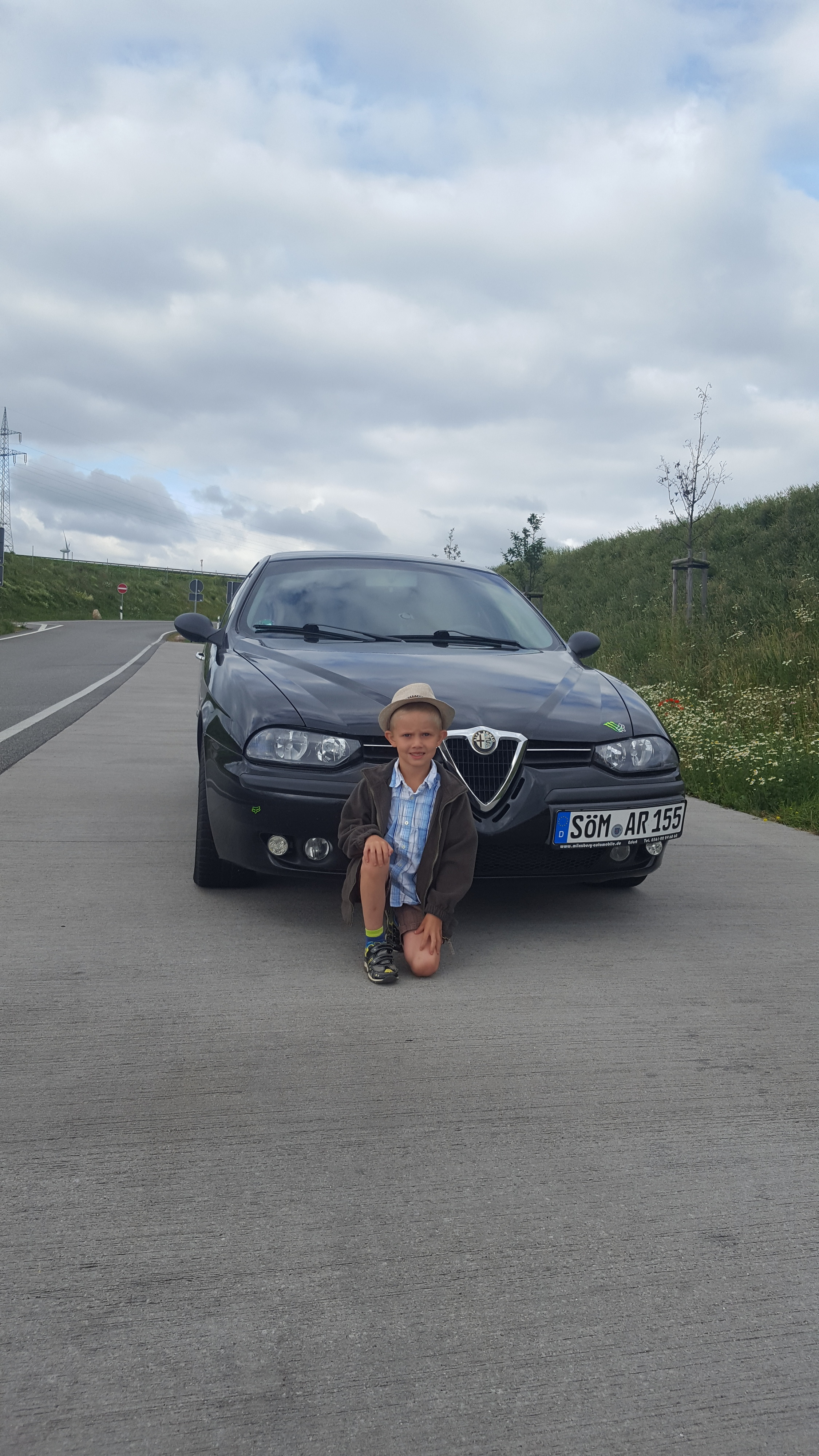 mein sohn mit meiner derzeitigen Bella auf der Fahrt zum ARP treffen 2017