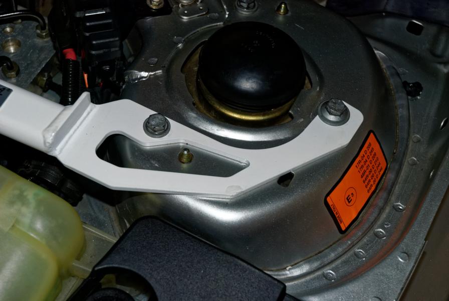 916