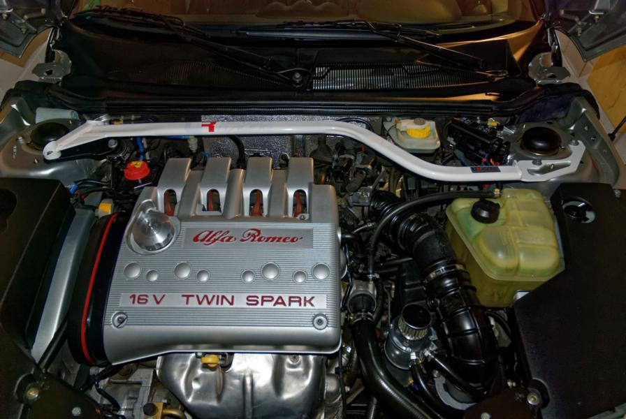 916