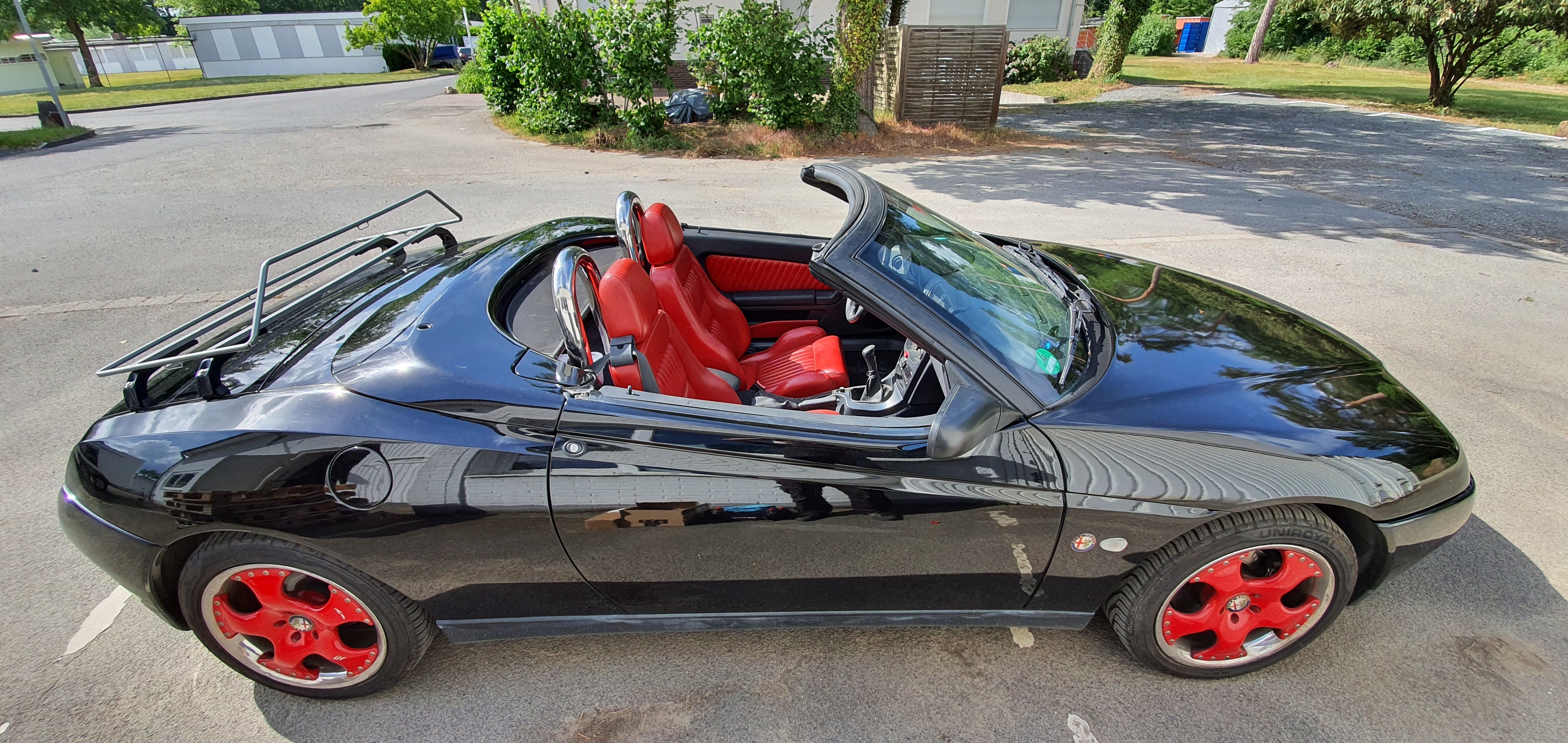 Alfa Spider 916 Umbau auf Rote Sitze