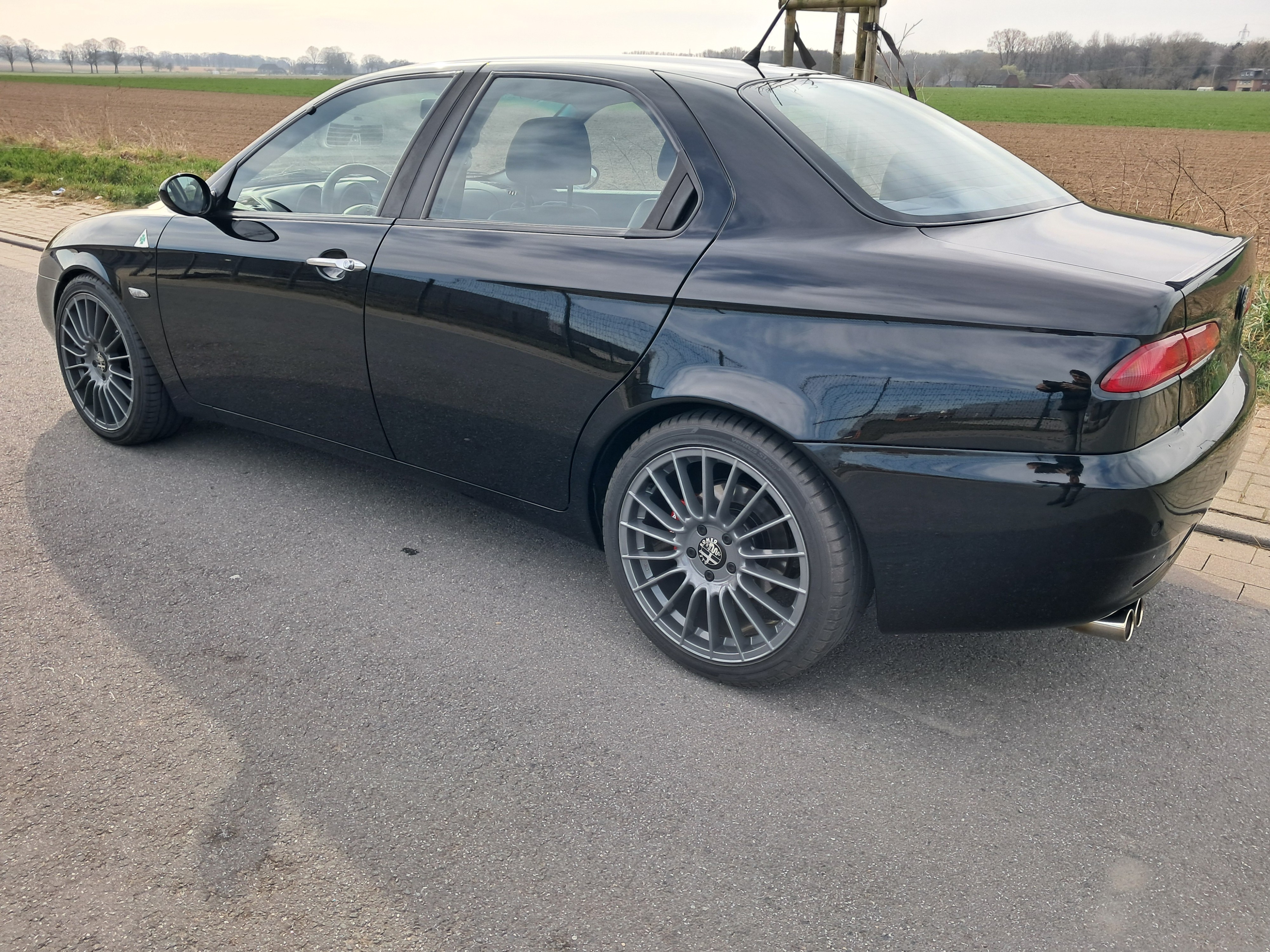 Alfa 156