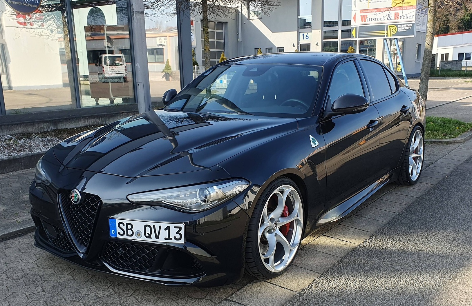 Classico 9x20 + 10x20 (245/30 +295/25) in Verbindung mit Eibach Pro-Kit