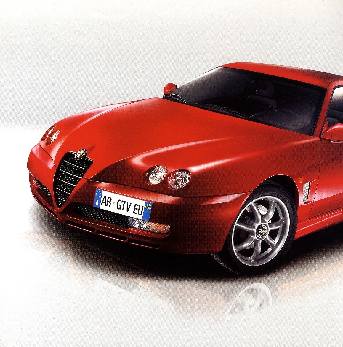 Alfa-Romeo-GTV-2003-22.jpg.eadf88d86405f613b83e17662a87144b.jpg